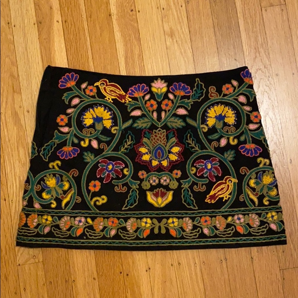 Zara embroidered aline skirt